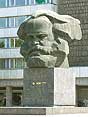 Bilder aus Chemnitz - Das Karl-Marx-Monument in der Brckenstrae. [Fotograf: Reinhard Hll]